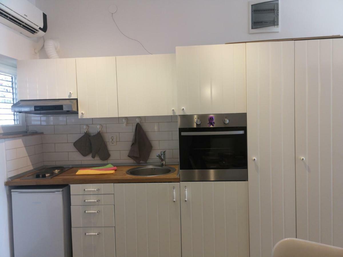 Apartman Studio Kod Ujevica Baška Voda Zewnętrze zdjęcie